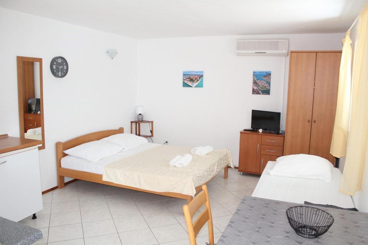 Apartments Ada 普利莫顿 外观 照片
